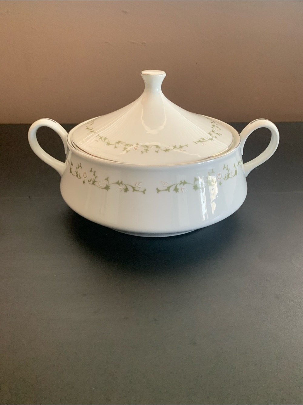 Sheffield Serving Bowl in White with Green Vine Accent
